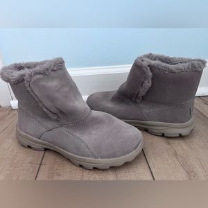 Skechers GoWalk Womens Goga Mat Taupe Faux Fur Lined Suede Ankle Boots 14385 6W